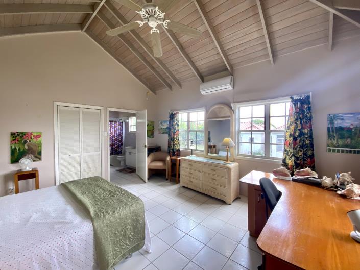 Image No.13-2 Bed Villa / Detached for sale