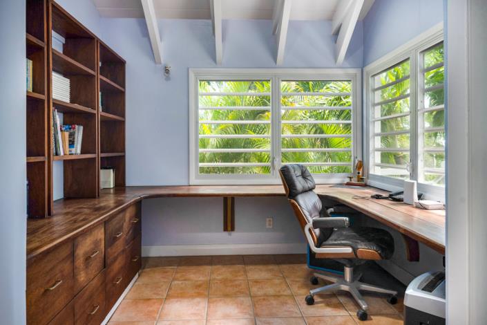 Image No.18-4 Bed Villa / Detached for sale