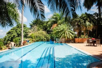 2025_03_26_StKittsNevisRealty_BleuEtBlanc_WebReady-7