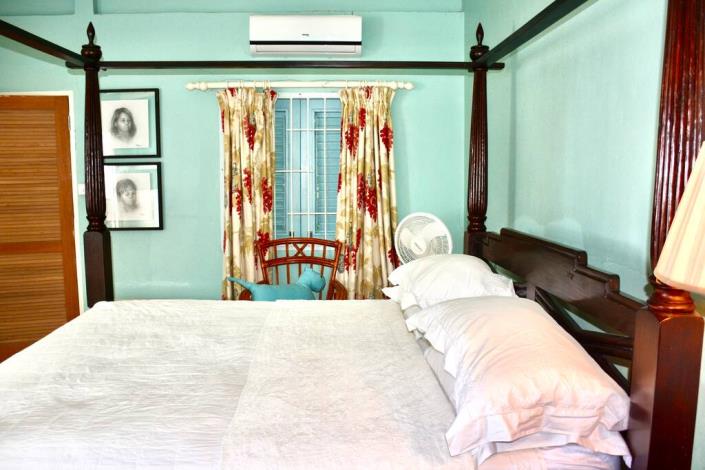 Image No.13-4 Bed Villa / Detached for sale