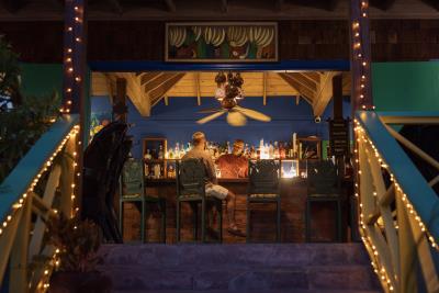 03_Restaurant_BarTwilight