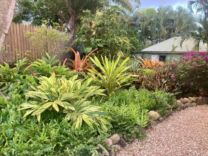 Image No.16-2 Bed Commercial for sale