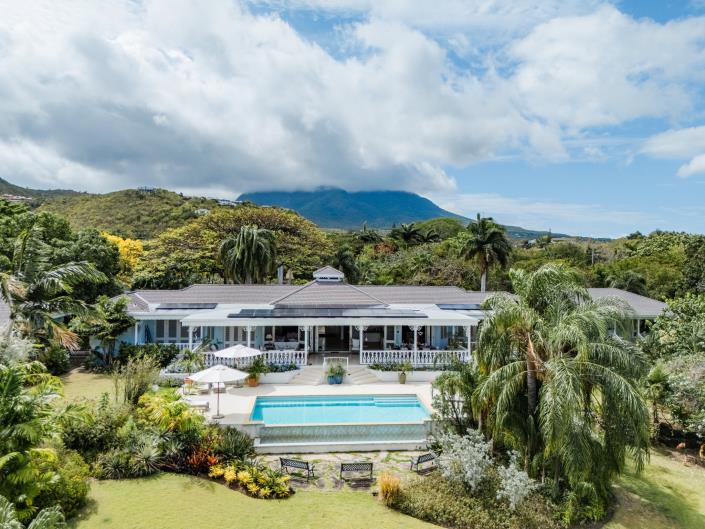 Image No.2-Villa / Détaché de 6 chambres à vendre à Nevis