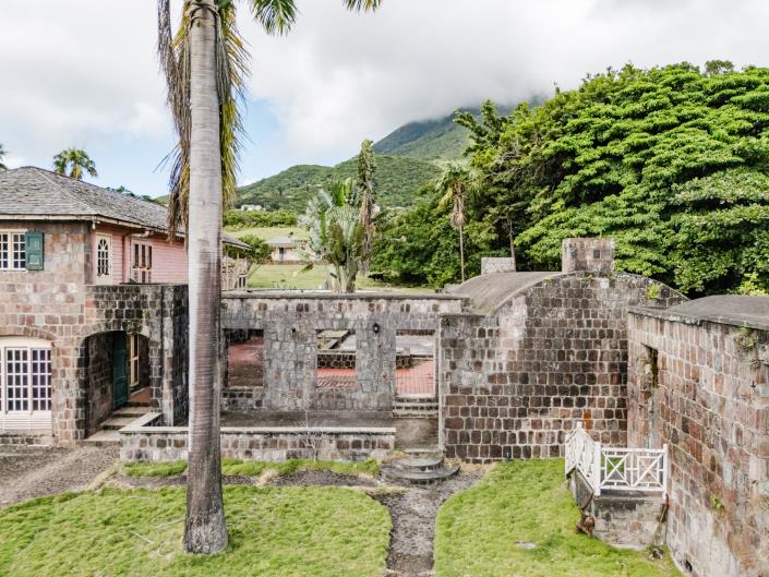 Image No.6-13 Bed Country Property for sale