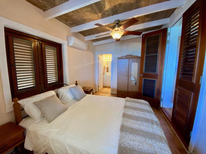 Image No.14-5 Bed Villa / Detached for sale