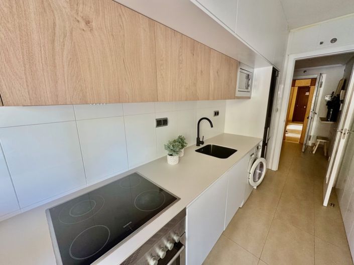 Image No.8-Apartment for sale