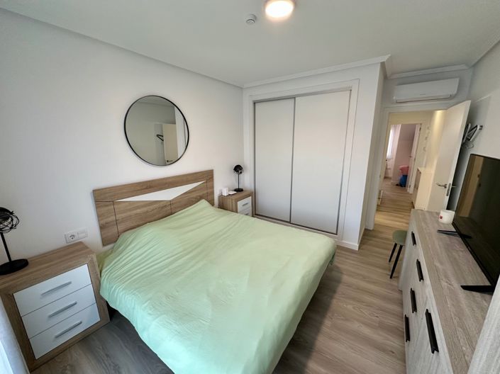 Image No.11-3 Bed House for sale