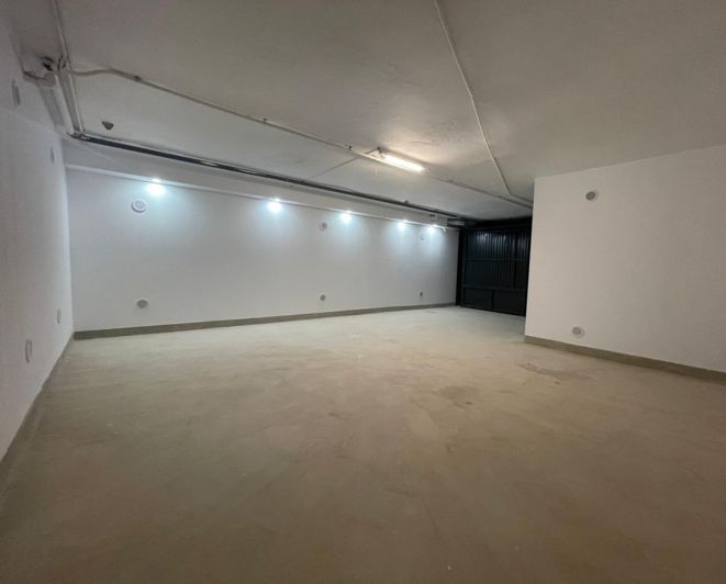 Image No.35-4 Bed Townhouse for sale