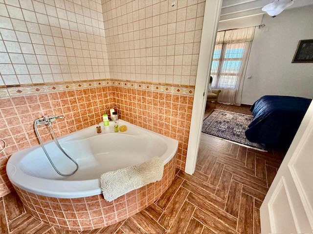 Image No.41-3 Bed Villa for sale