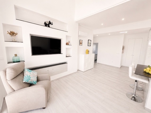Image No.2-2 Bed Villa for sale