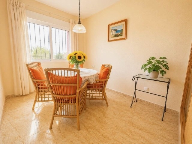 Image No.6-3 Bed Semi-Detached for sale