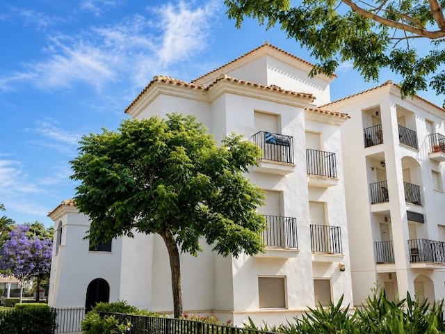Image No.20-2 Bed Apartment for sale
