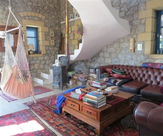 lounge-area