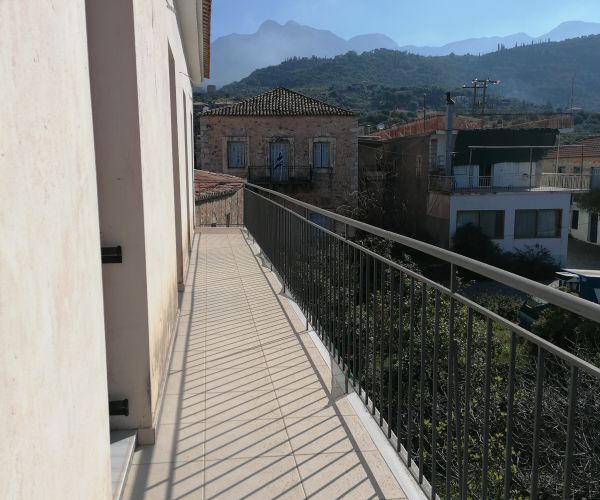 Image No.14-8 Bed House for sale