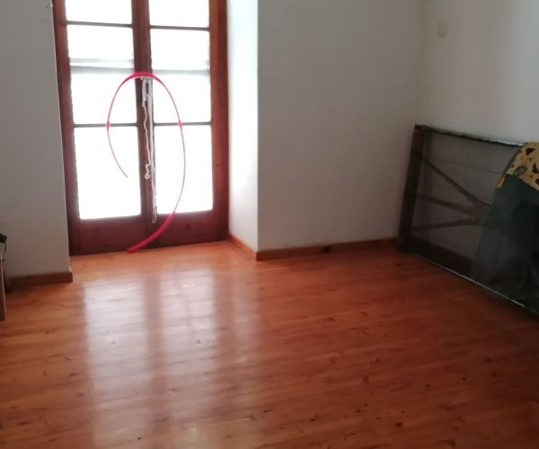 Image No.21-8 Bed House for sale