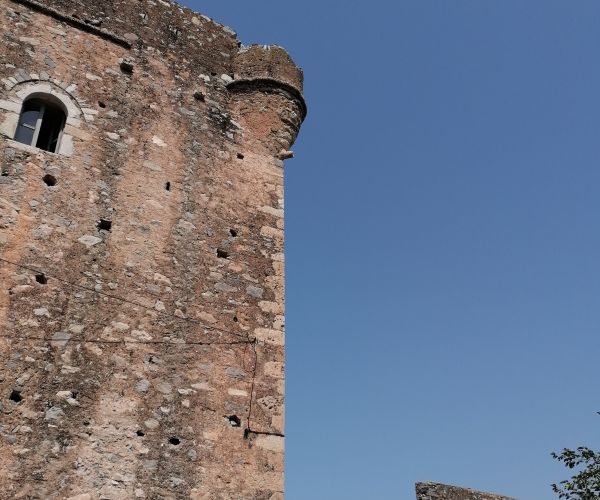 Image No.8-2 Bed House for sale