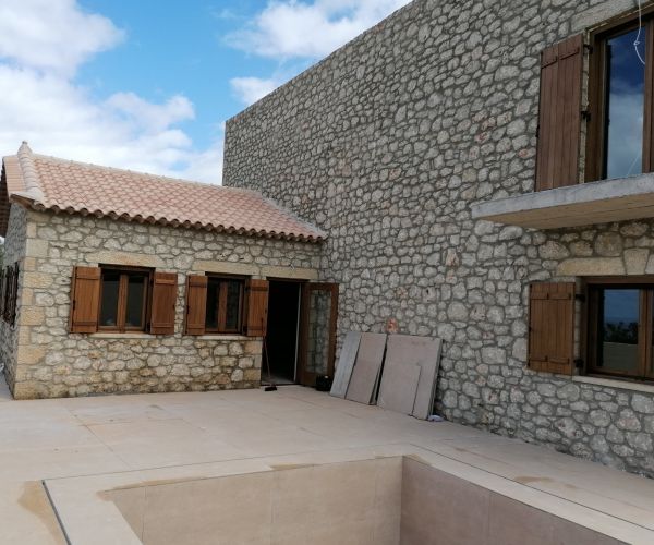 Image No.10-3 Bed House for sale