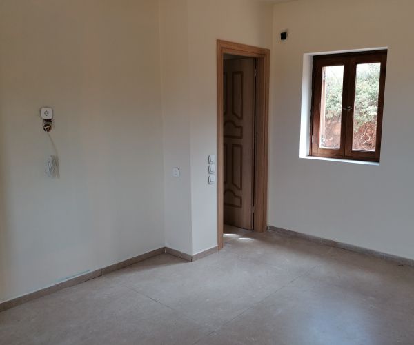 Image No.18-3 Bed House for sale