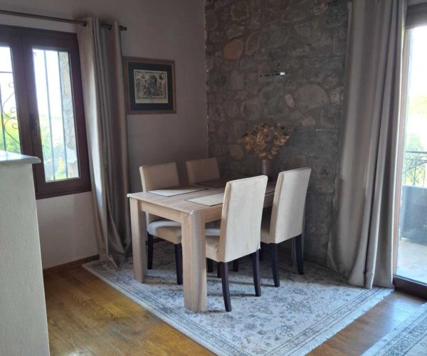 Image No.19-2 Bed House for sale