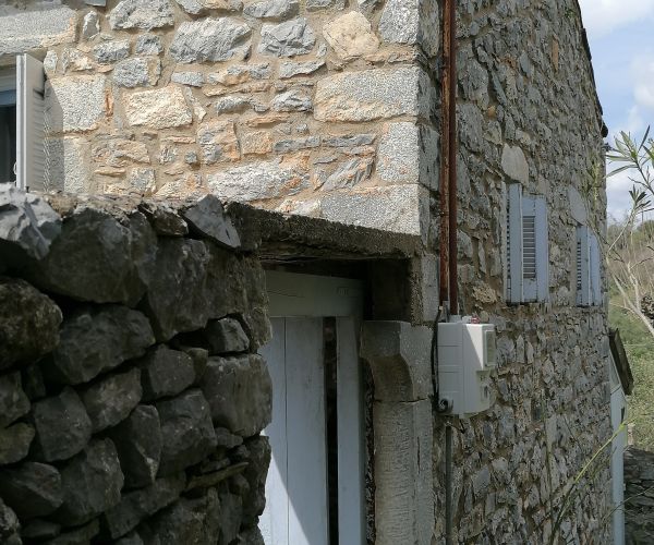 Image No.9-2 Bed House for sale