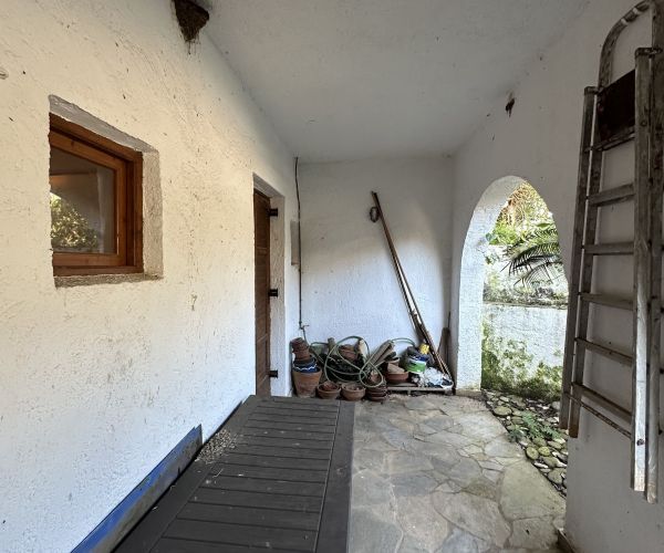 Image No.10-2 Bed House for sale