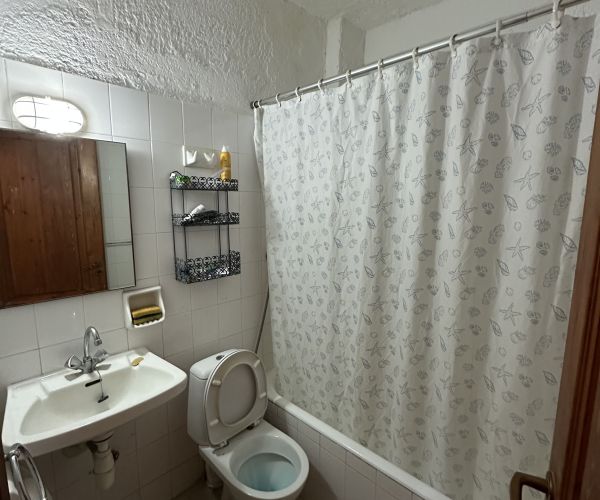 Image No.4-2 Bed House for sale