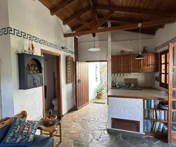 Image No.6-2 Bed House for sale