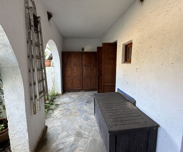Image No.9-2 Bed House for sale