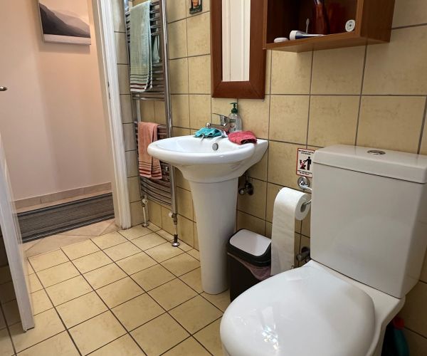 Image No.21-2 Bed House for sale