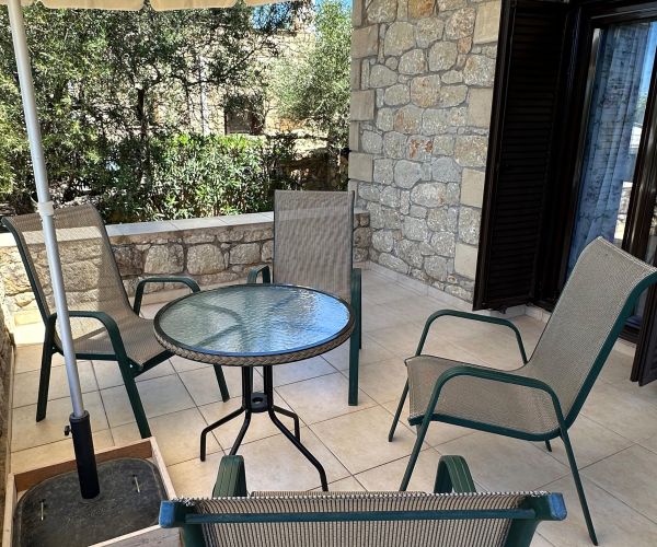 Image No.6-2 Bed House for sale