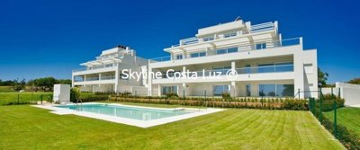 a4-emerald-greens-apartments-san-roque-poolma