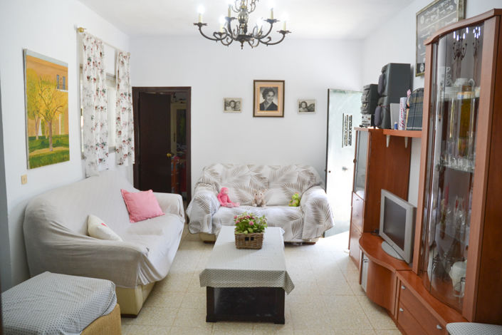 Image No.17-4 Bed Country House for sale