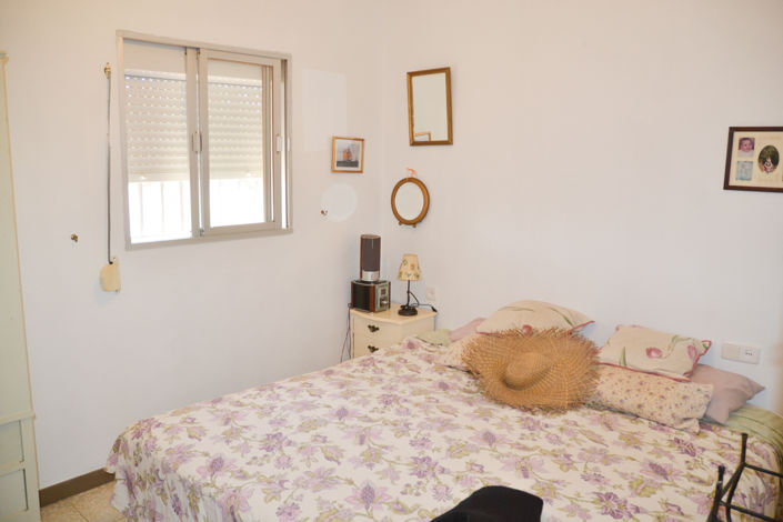 Image No.24-4 Bed Country House for sale