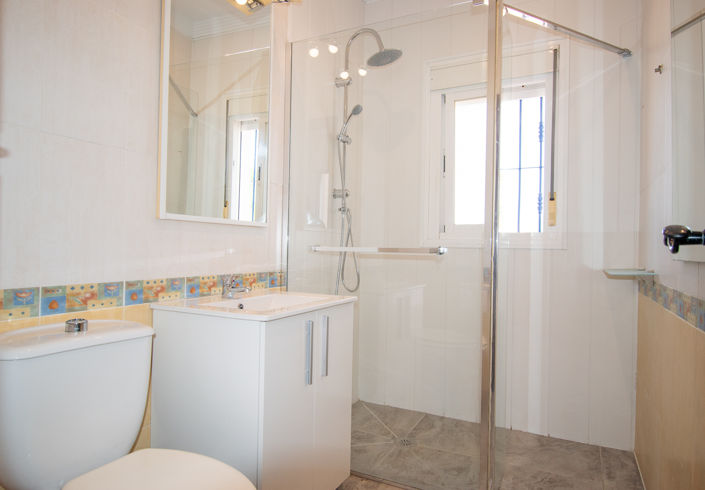 Image No.22-3 Bed Villa for sale