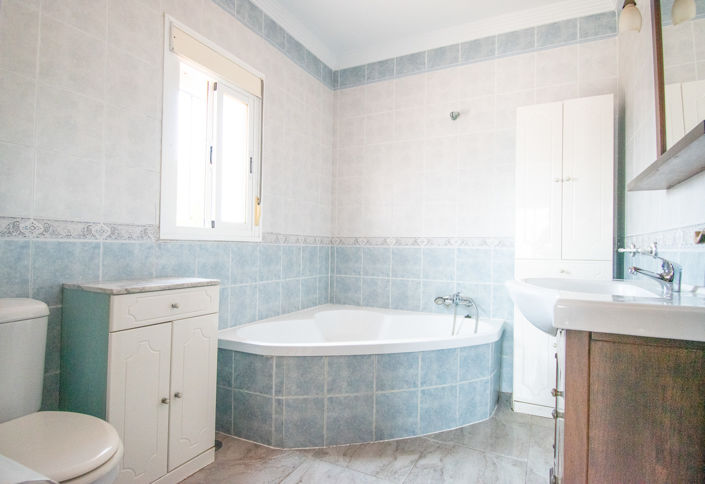 Image No.27-3 Bed Villa for sale