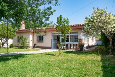 1 - Cadiz, House