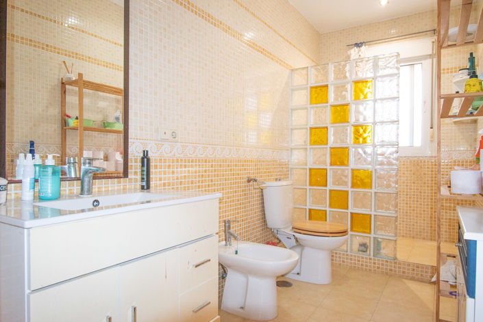 Image No.18-4 Bed Villa for sale