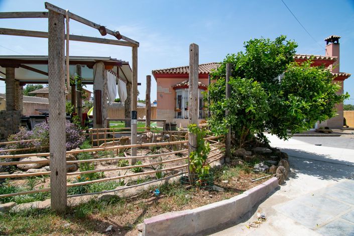 Image No.28-4 Bed Villa for sale