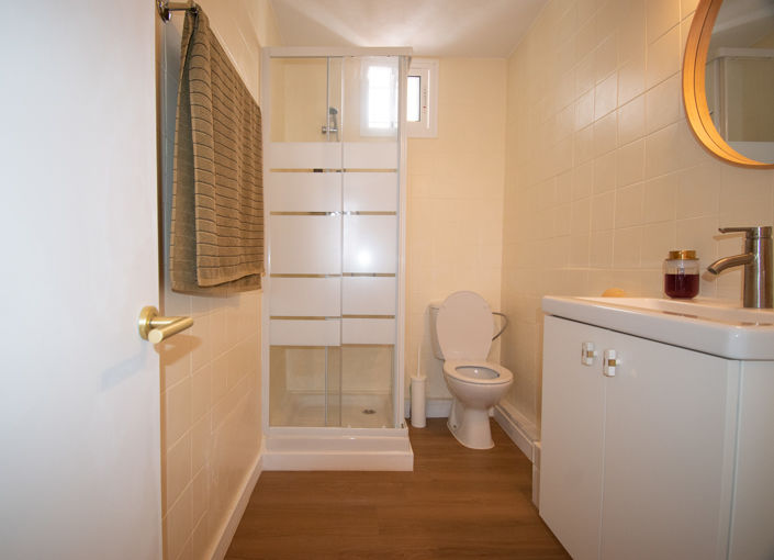 Image No.23-2 Bed Townhouse for sale