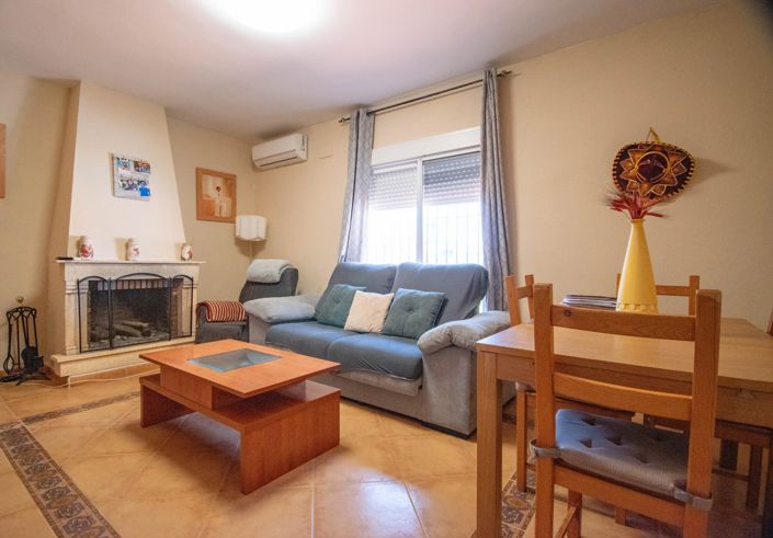 Image No.9-4 Bed House for sale