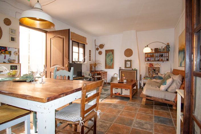 Image No.24-4 Bed House for sale