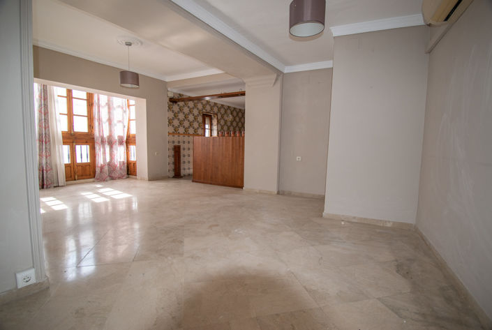 Image No.10-4 Bed Townhouse for sale