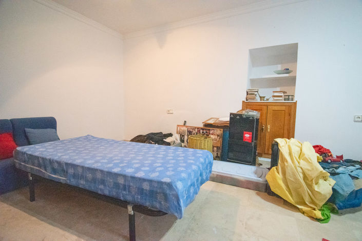 Image No.22-4 Bed Townhouse for sale