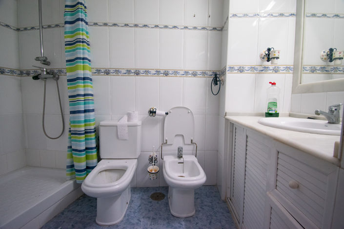 Image No.20-4 Bed Townhouse for sale