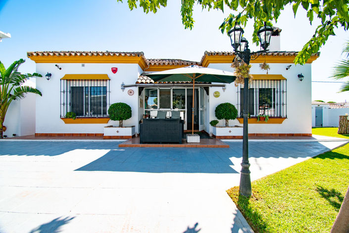 Image No.2-3 Bed Villa for sale