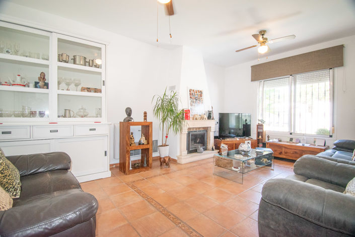 Image No.10-3 Bed Villa for sale