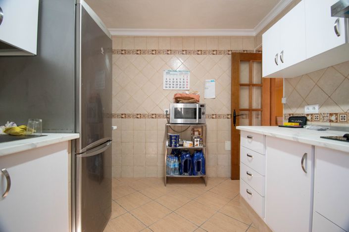 Image No.13-2 Bed House for sale