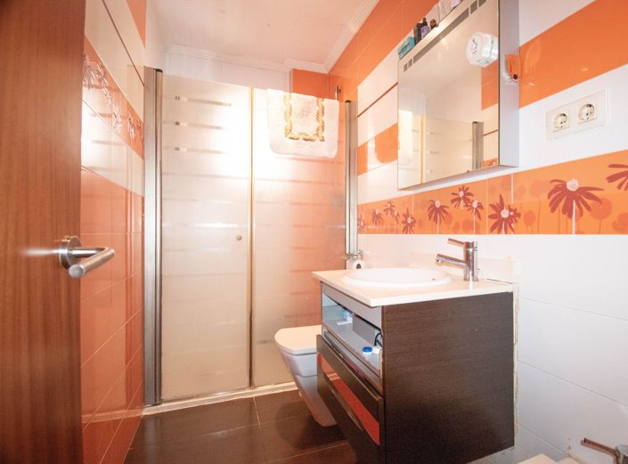 Image No.8-3 Bed Apartment for sale