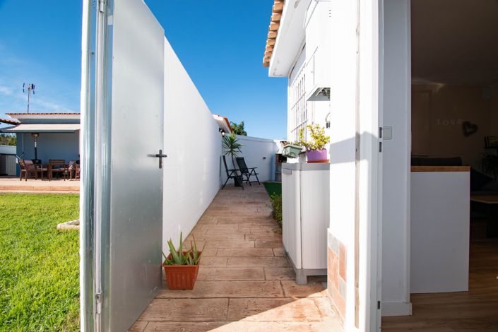 Image No.29-4 Bed Villa for sale