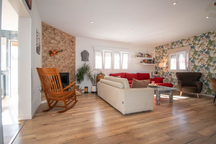 Image No.10-4 Bed Villa for sale